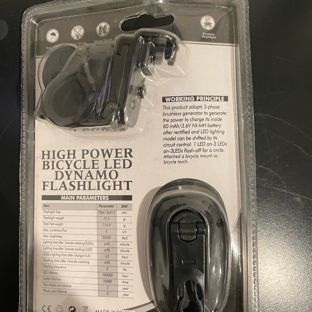 Bicycle LED Dynamo Flashlight - Picture 4 of 4